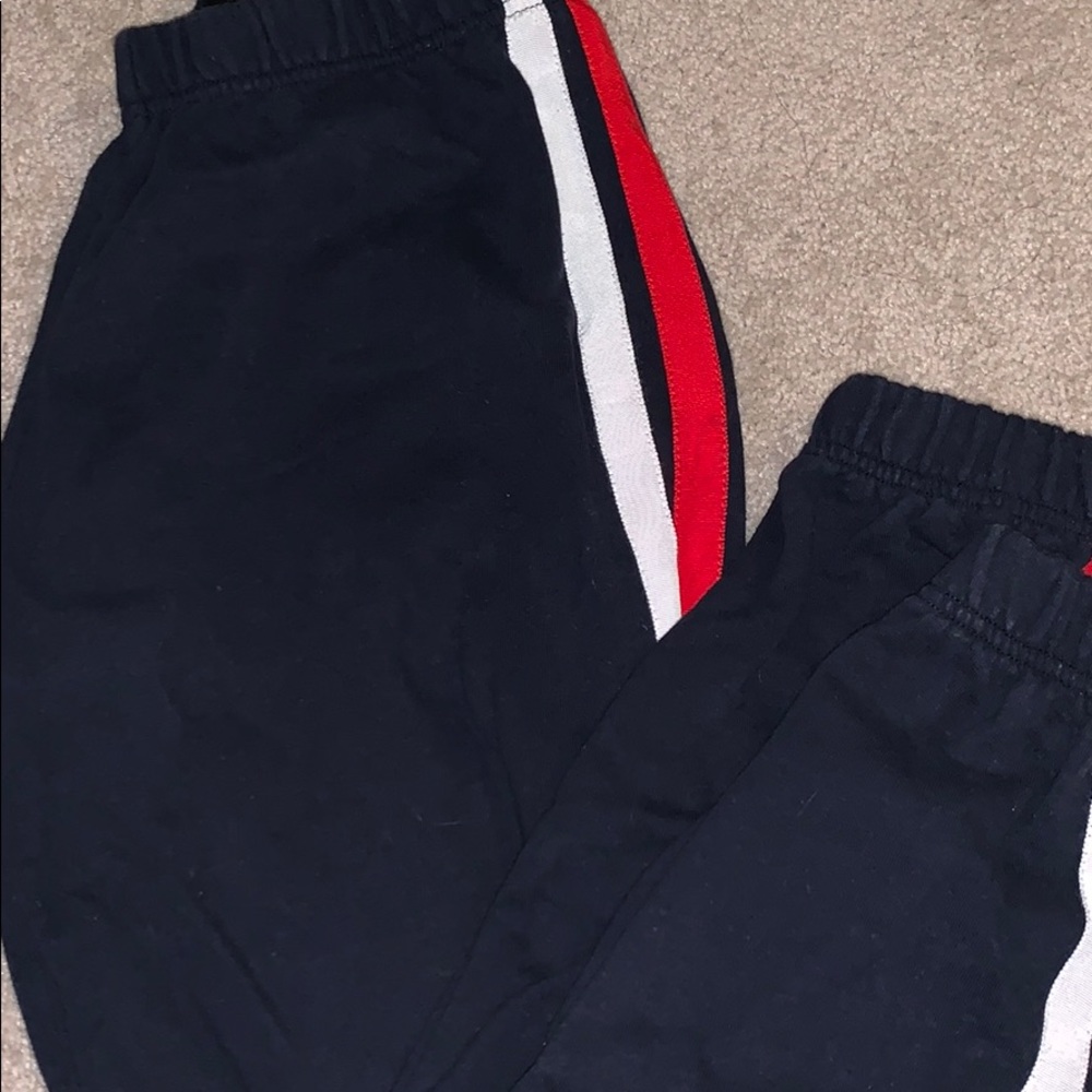 2 Brandy Melville joggers